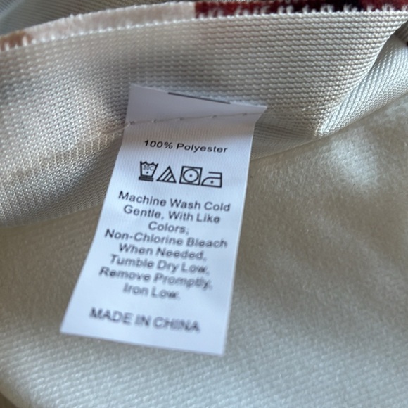 NWT Beatrix Potter Peter Rabbit inspired tea time throw pillow cover nursery OS - Picture 10 of 13